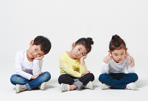 “엄마 아빠가 지켜줄게” “못해도 괜찮아” 아이 불안 줄이는 한마디