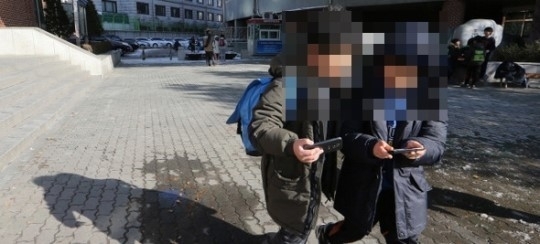 국가인권위 “학교서 학생 휴대전화 전면 사용금지는 인권침해”