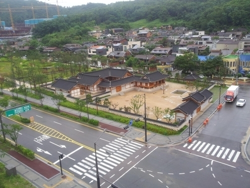 서울 세곡동에 강남구립 '못골 한옥 어린이도서관' 개관
