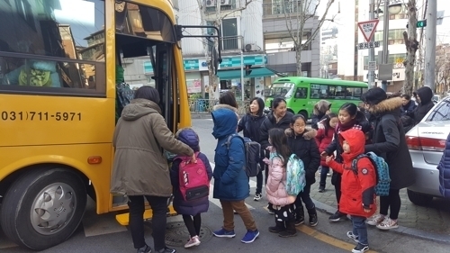 서울시 공립초 스쿨버스 53개교로 확대…94%가 '만족'