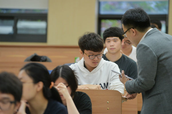6월 7일 모의평가 실시…EBS 연계문항 70% 유지