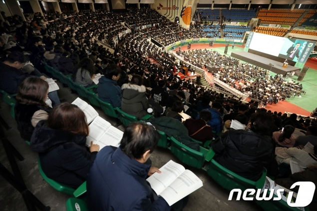 \'수능 30%\' 안 되는 서울 6개 대학, 2021 대입서 정시 소폭 확대