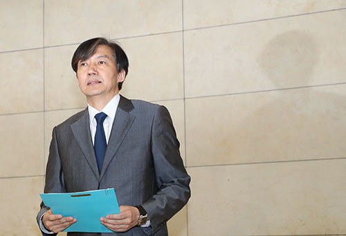 고교생이 ‘논문’ 실적으로 대학 진학? 지금의 대입에서는?