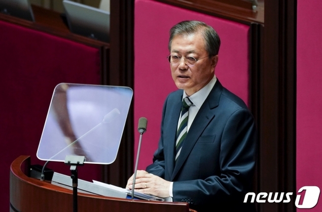 2022학년도부터 서울 주요대 정시 비중 30% 이상으로 올린다…문 대통령 \"정시 확대\" 언급