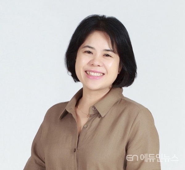 [김경희의 교사성장연습] 초등교육의 진미 \"나는 기본을 가르치는 매력에 빠지는 중\"