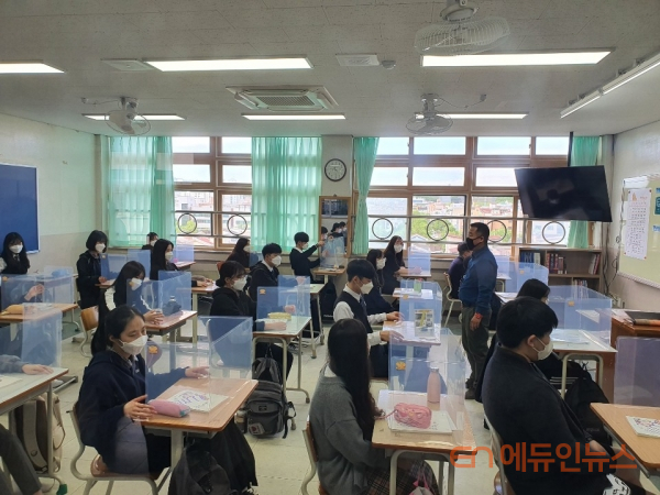 [이효섭의 Tech 인사이트] ⑩교육 콘텐츠·방식·목표 변화에 적합한 21c 진로교육은?