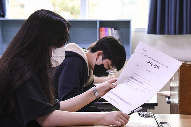 코로나 사태 속에 맞은 수능 D-100, “학습 패턴 유지가 관건”