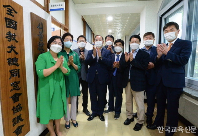 [에듀팡 교육뉴스] 30만 초등교육 지킴이 떴다… “전문성 사수”